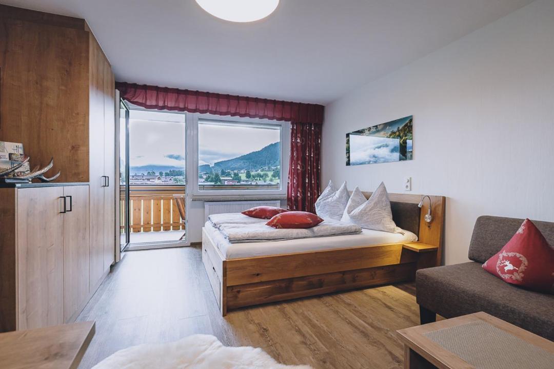 Appartement Farina Kaprun Exteriör bild